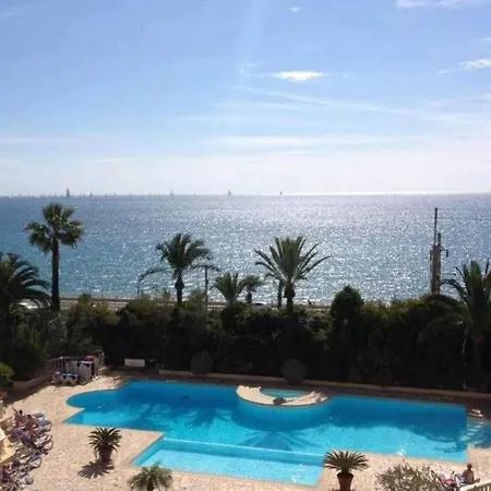 T2 Vue Panoramique C קאן